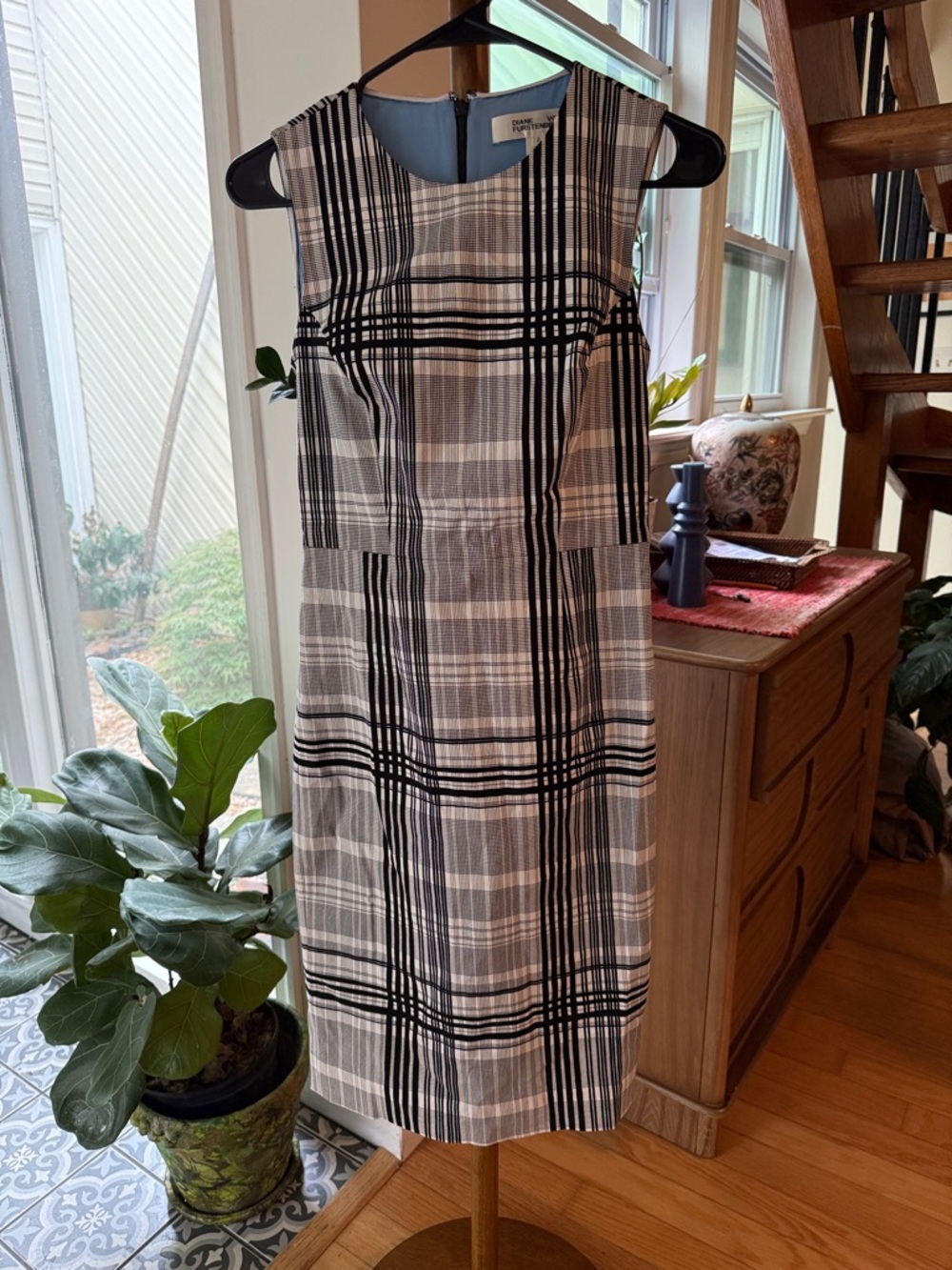 Diane Von Furstenberg Black and Cream Plaid Midi Shift Dress